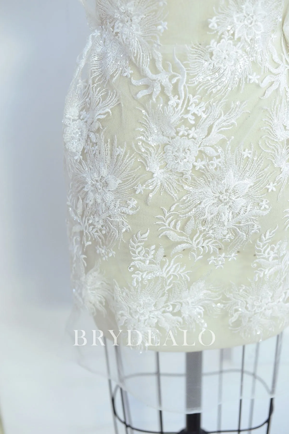 Luxury Beaded Flower Apparel Lace Fabric for Wedding Dresses