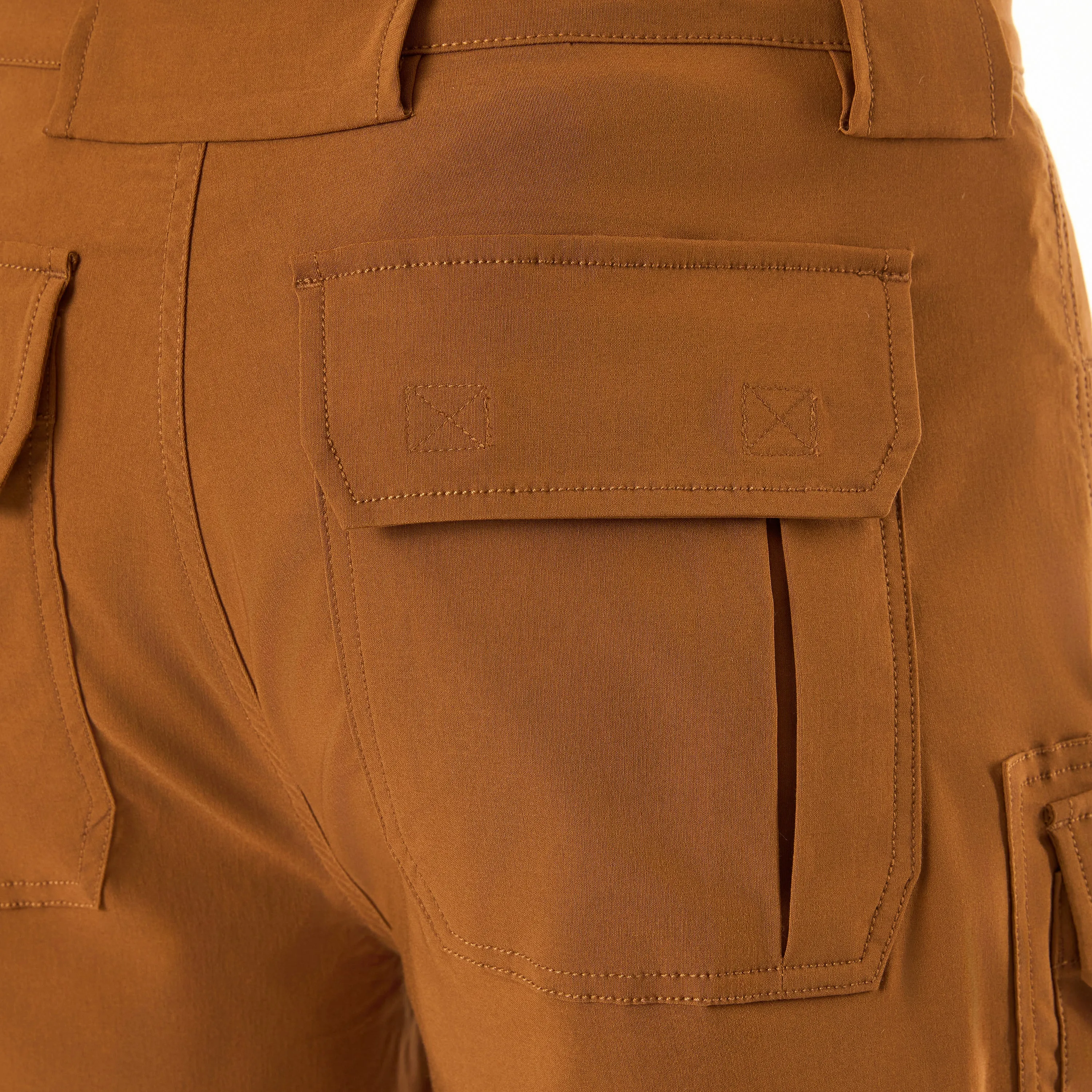 PERFORMANCE CARGO SHORT