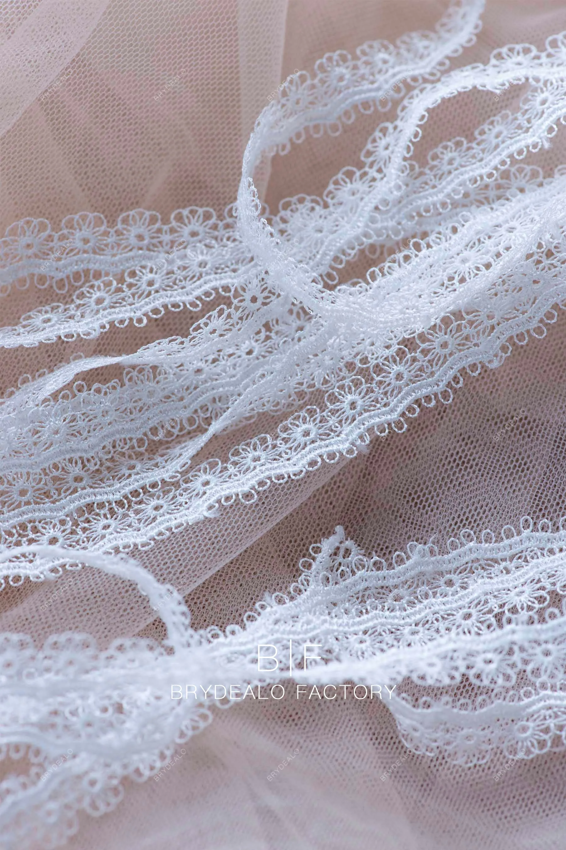 Pretty Tiny Flower Chemical Lace Trim For Sale